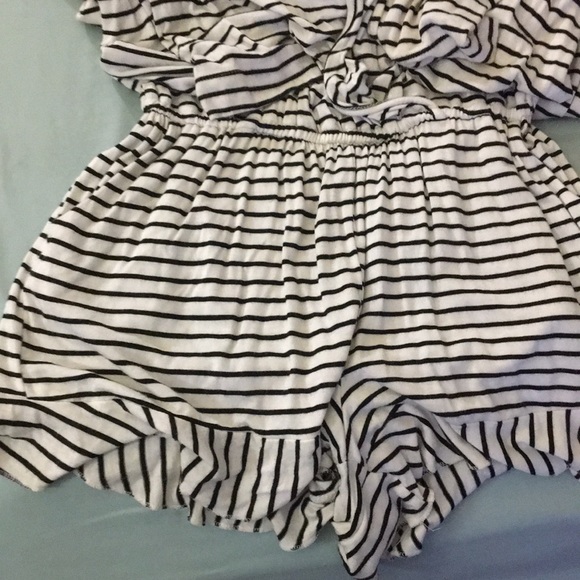 Romper - Picture 2 of 3